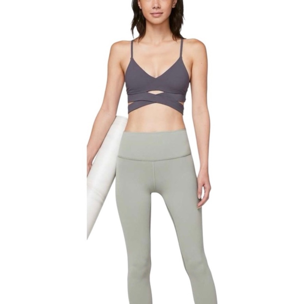 Lululemon Still Now Bra - color: moonlight
